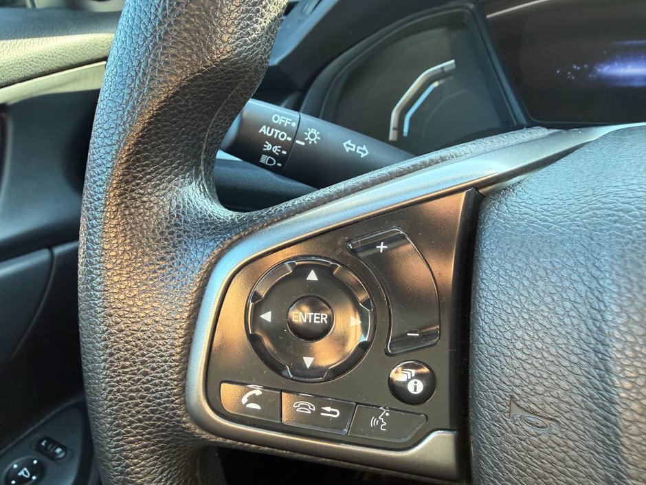 Honda Civic Hatchback LX 2020-14