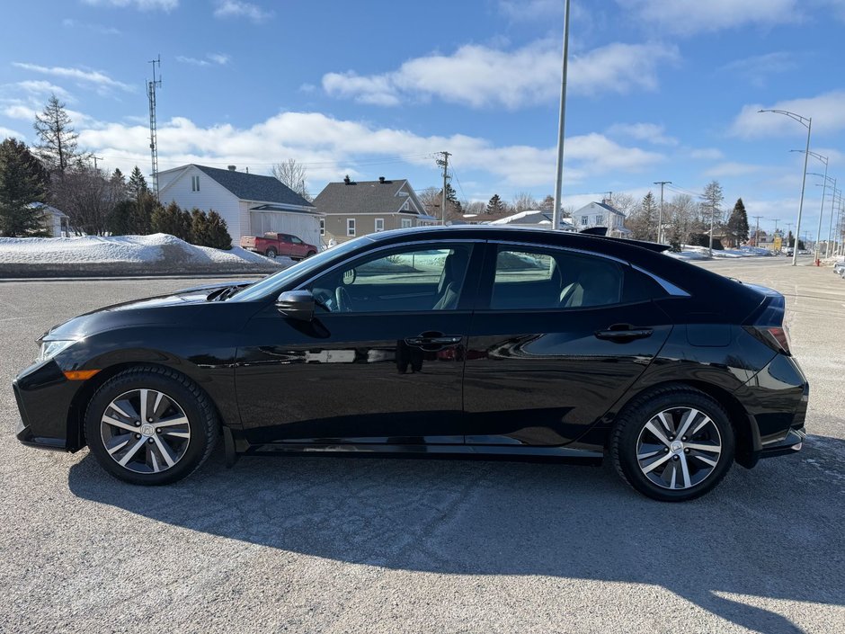 Honda Civic Hatchback LX 2020-9