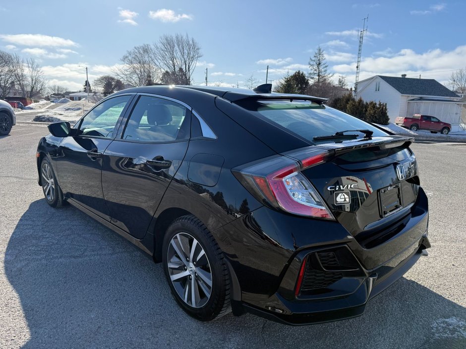 Honda Civic Hatchback LX 2020-8