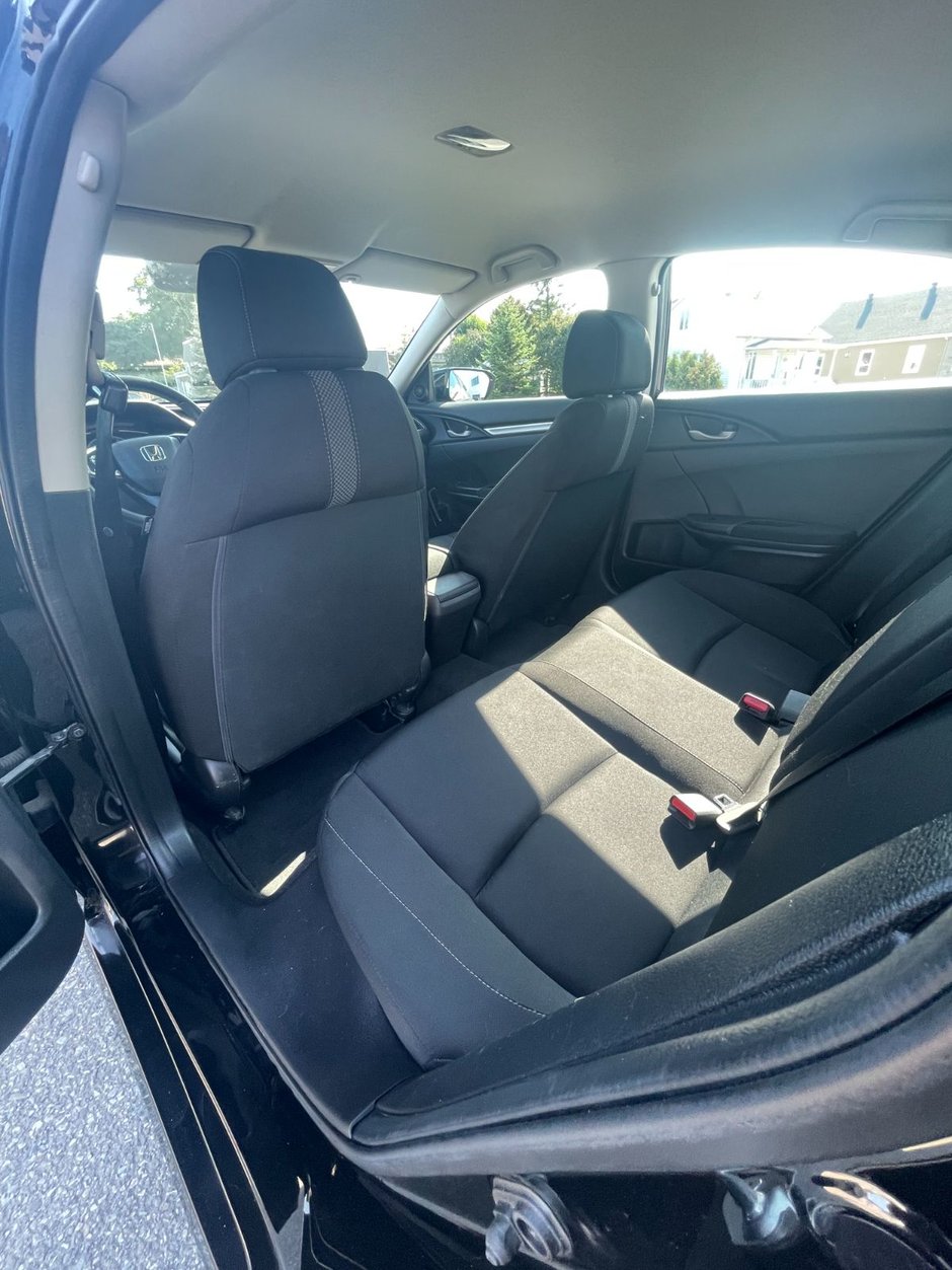 Honda CIVIC LX  2020-12