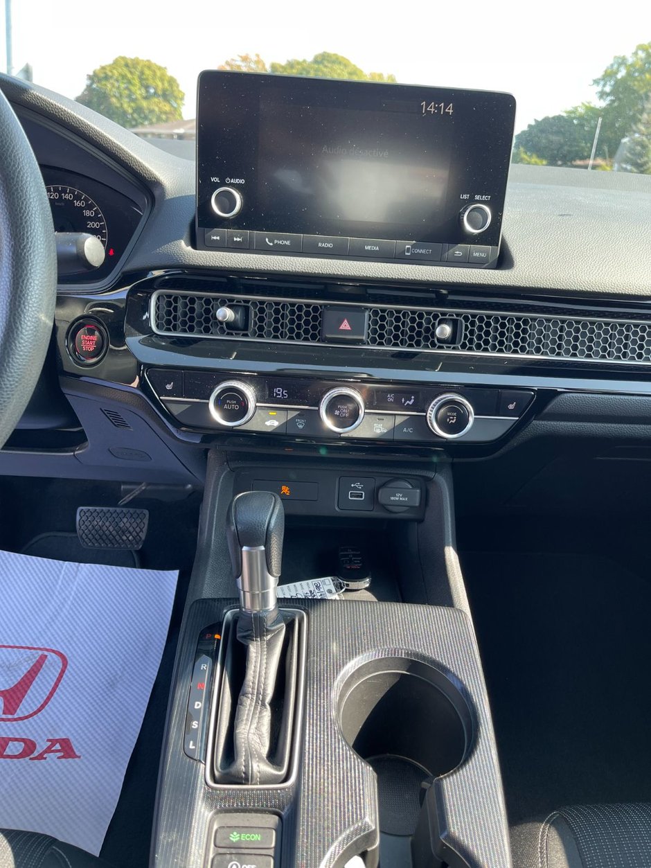 2022 Honda CIVIC LX-10