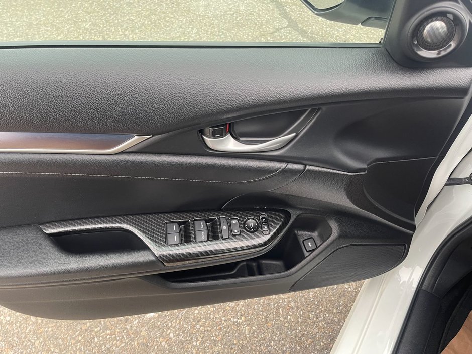 2017 Honda Civic Sedan Touring-11