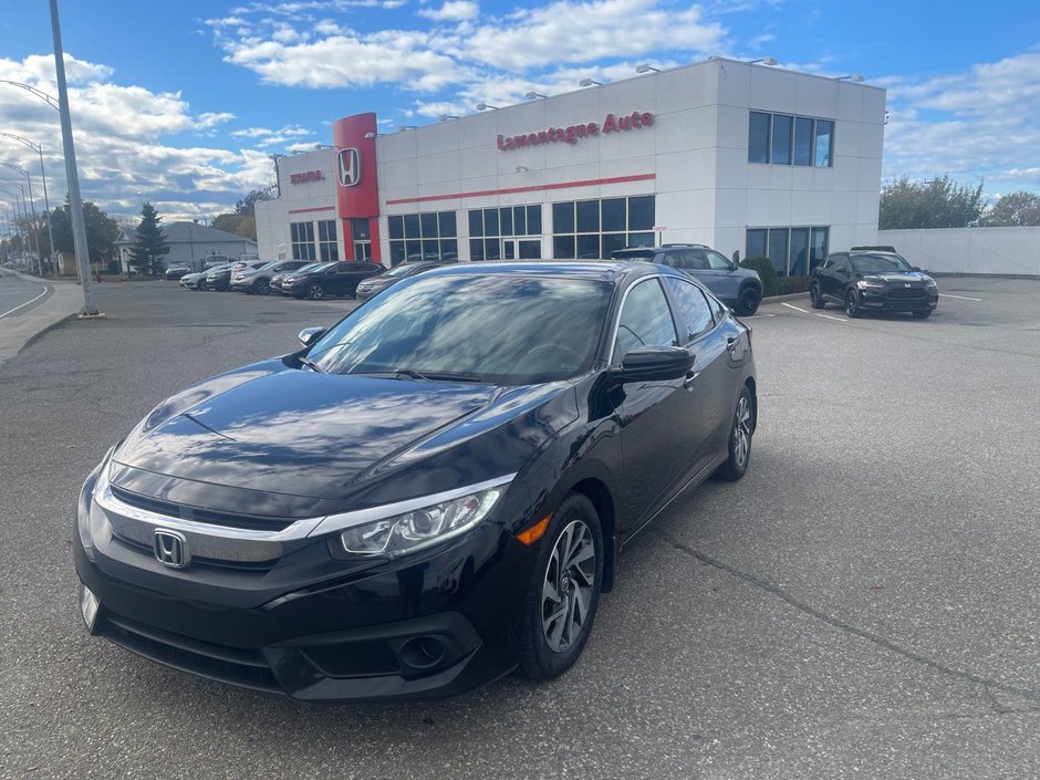 Honda Civic Sedan SE 2018-0