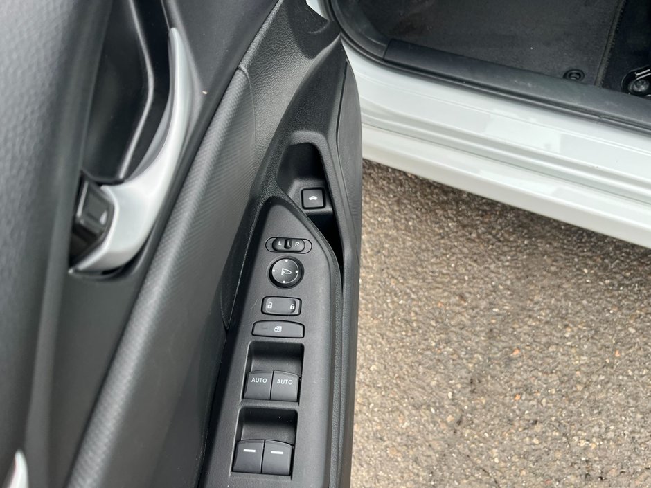 Honda Civic Sedan LX 2021-11
