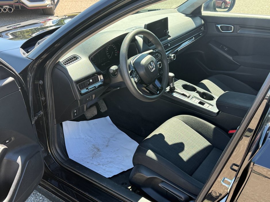 Honda Civic Sedan LX 2022-10