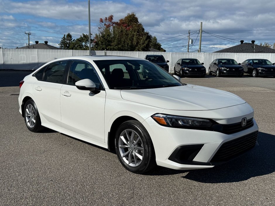 2022 Honda Civic Sedan EX-2