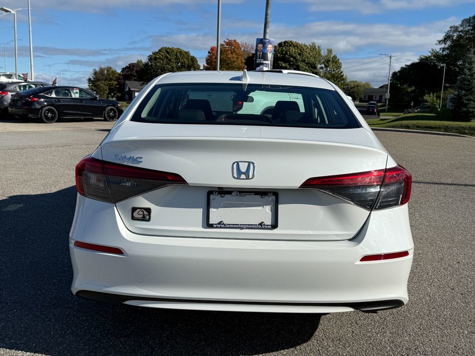 2022 Honda Civic Sedan EX-5