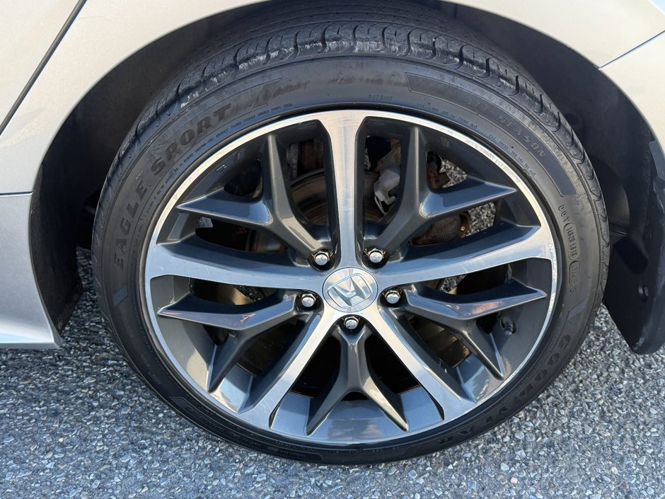 Honda Civic Sedan Touring 2022-9