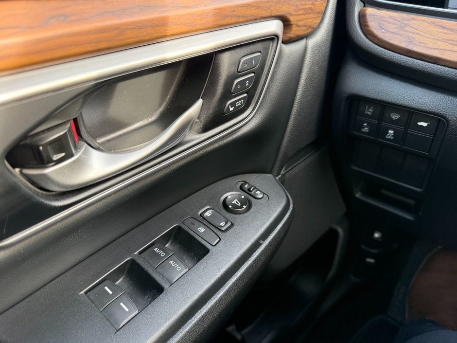 Honda CR-V Touring 2019-15