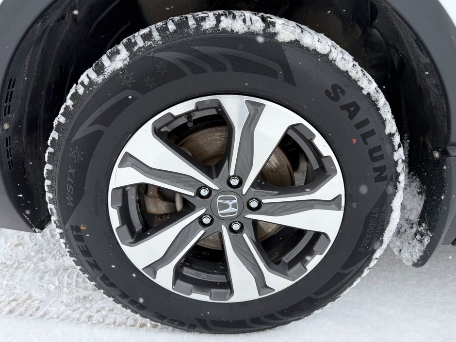 Honda CR-V LX 2019-10