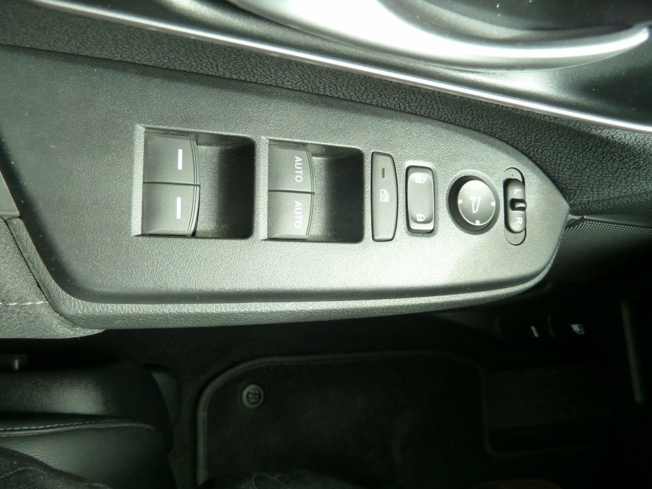Honda CR-V Sport AWD 2020-31