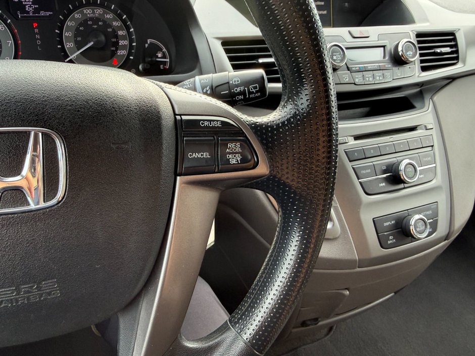 2016 Honda Odyssey SE-16