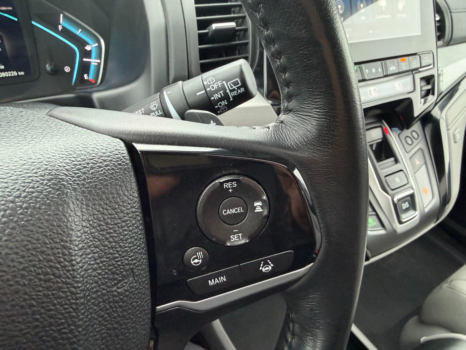 2018 Honda Odyssey Touring-21