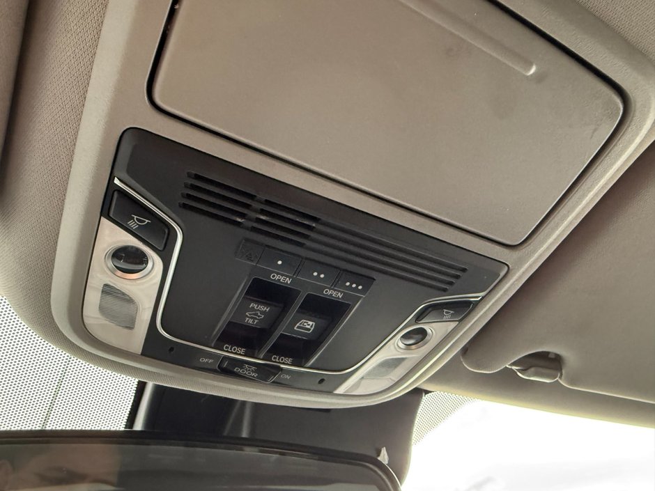 2017 Honda Ridgeline Sport-19