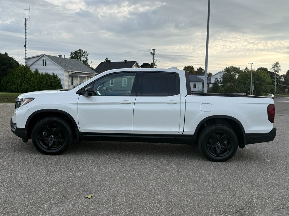 Honda Ridgeline Black Edition 2021-10