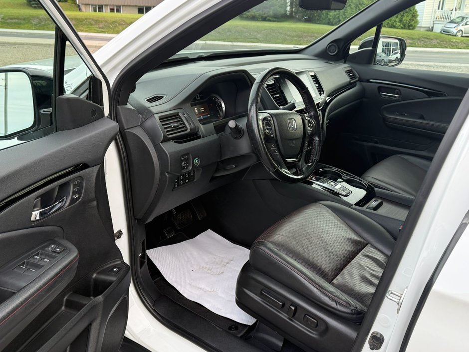 Honda Ridgeline Black Edition 2021-13