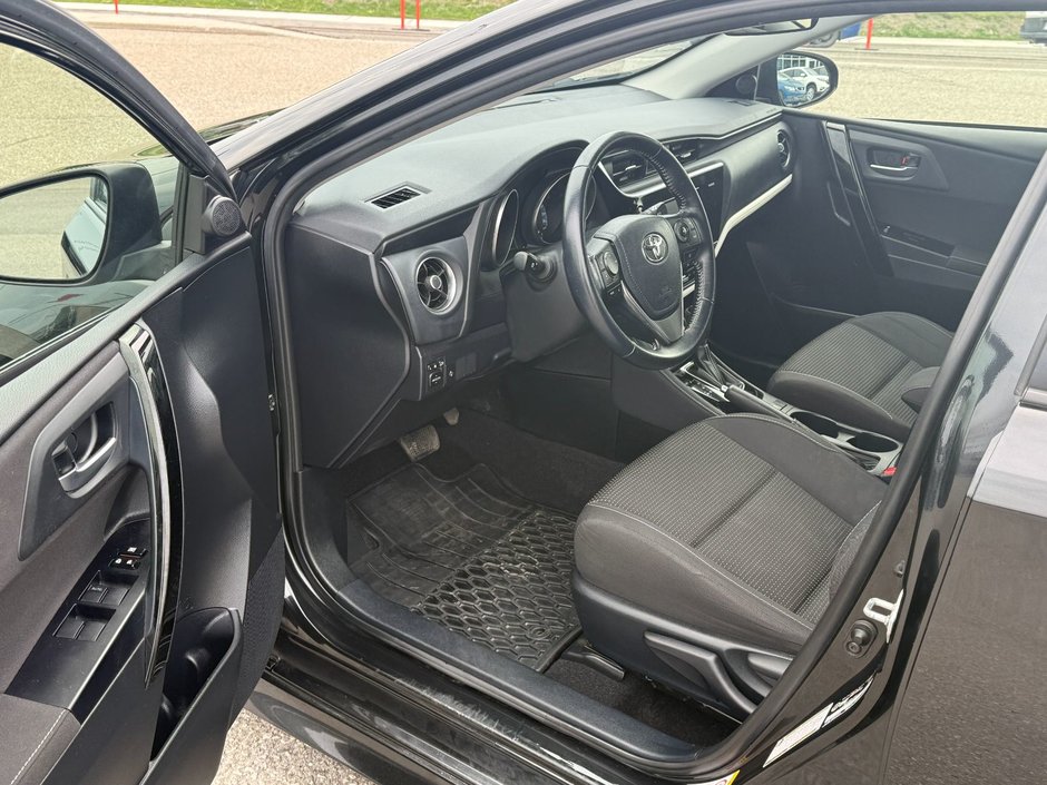 2018 Toyota Corolla iM-11