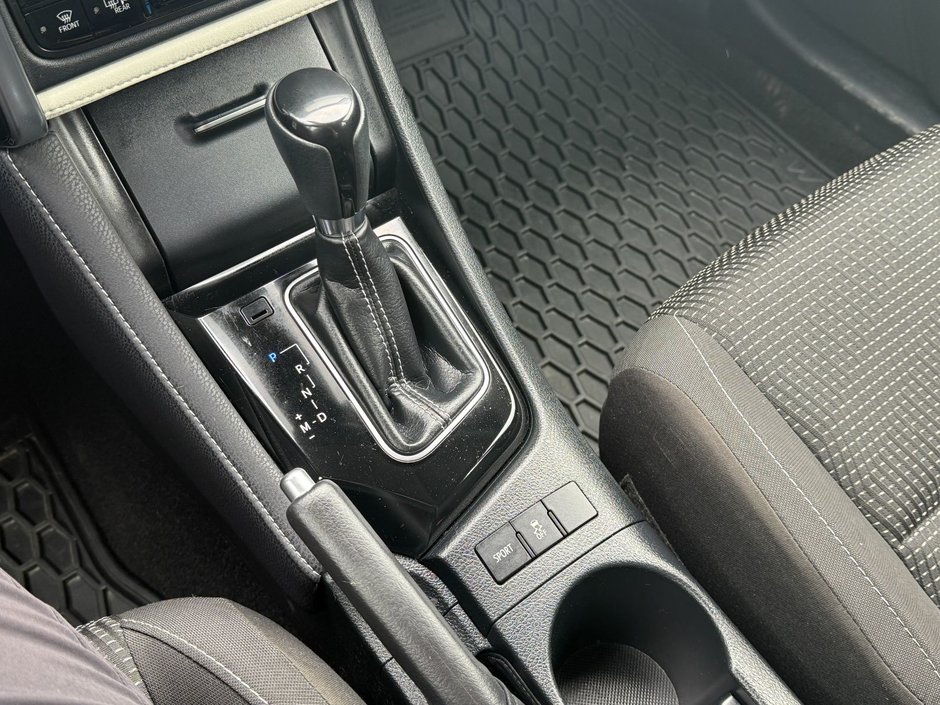 2018 Toyota Corolla iM-17