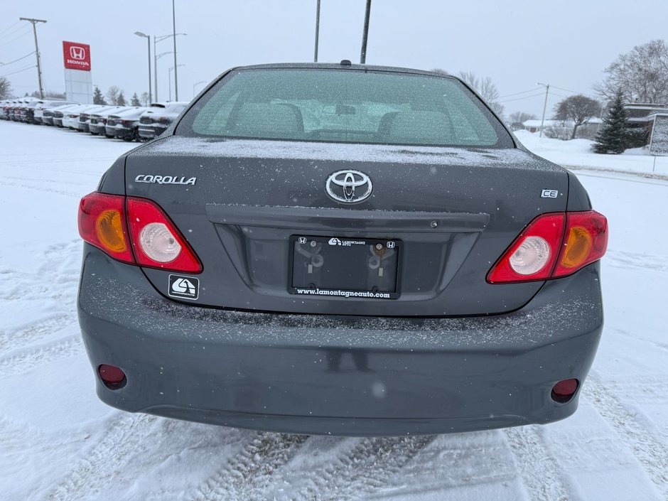 Toyota Corolla  2009-5