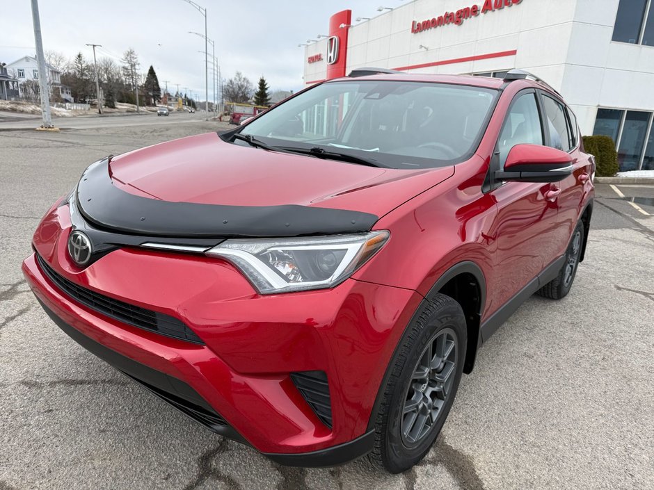 Toyota RAV4 LE 2017-0