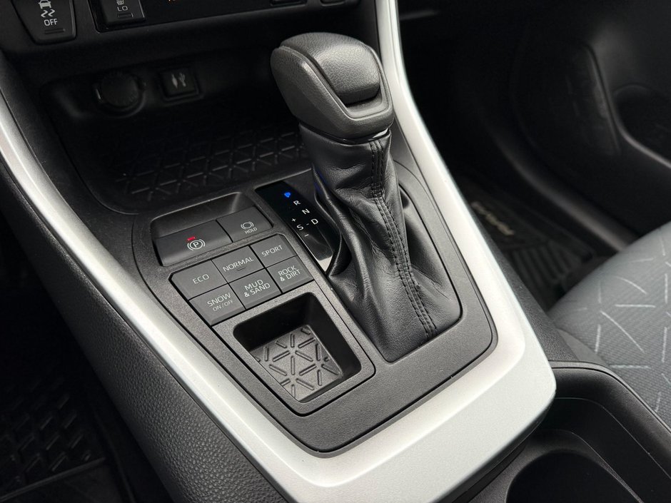 Toyota RAV4 LE 2019-18