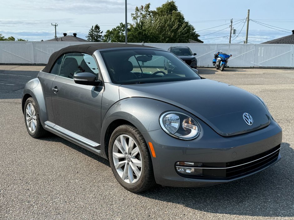Volkswagen Beetle Convertible Comfortline 2014-2