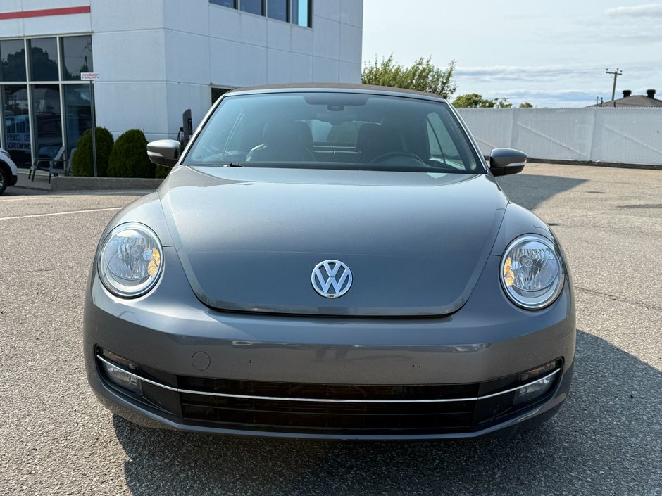 Volkswagen Beetle Convertible Comfortline 2014-1