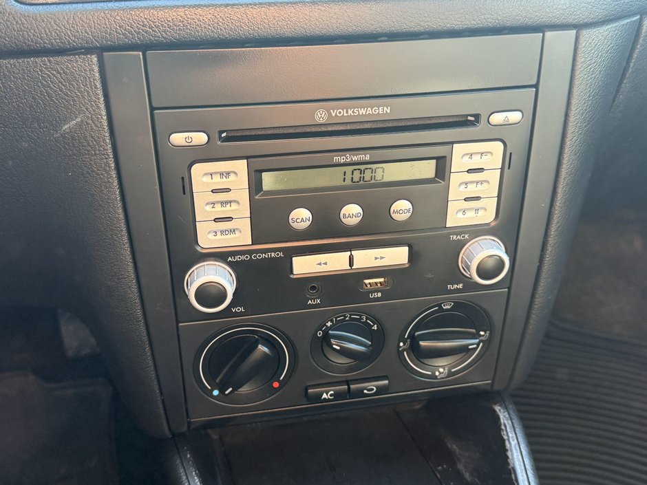 2010 Volkswagen City Golf-14