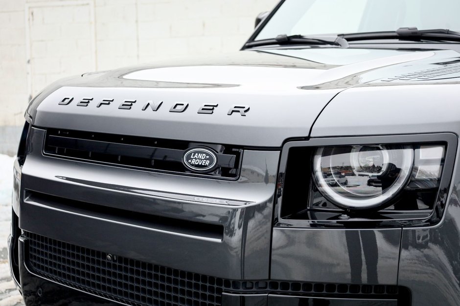 2026 Land Rover Defender 110 Mild Hybrid X-Dynamic SE-1