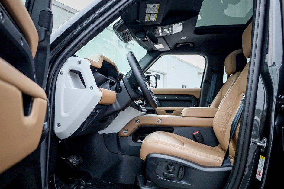 2026 Land Rover Defender 110 Mild Hybrid X-Dynamic SE-8