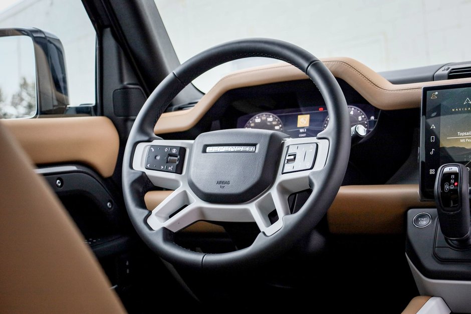 2026 Land Rover Defender 110 Mild Hybrid X-Dynamic SE-19