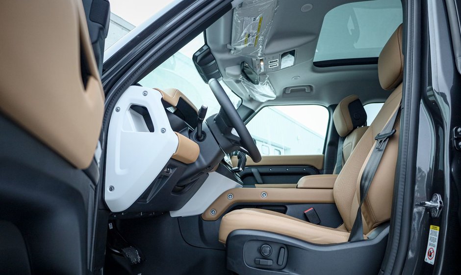 2026 Land Rover Defender 110 S-8