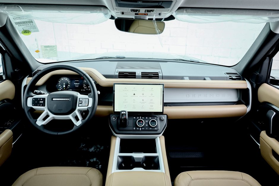 2026 Land Rover Defender 110 S-21