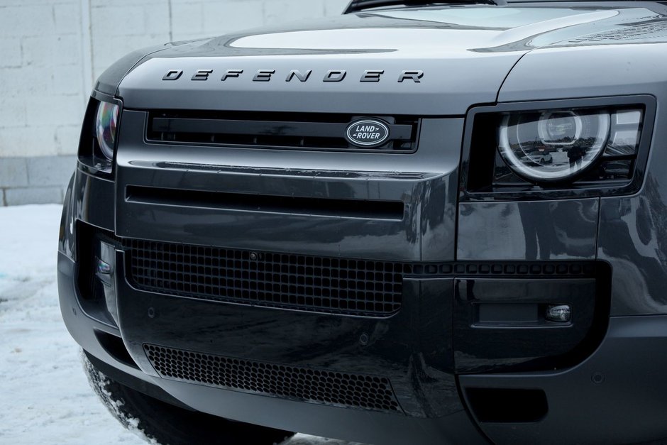 2026 Land Rover Defender 110 S-1