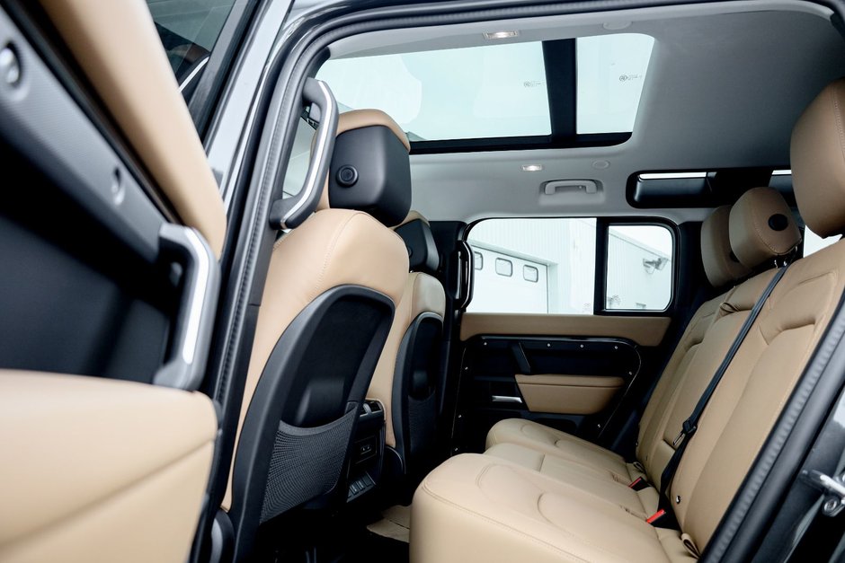 2026 Land Rover Defender 110 S-13