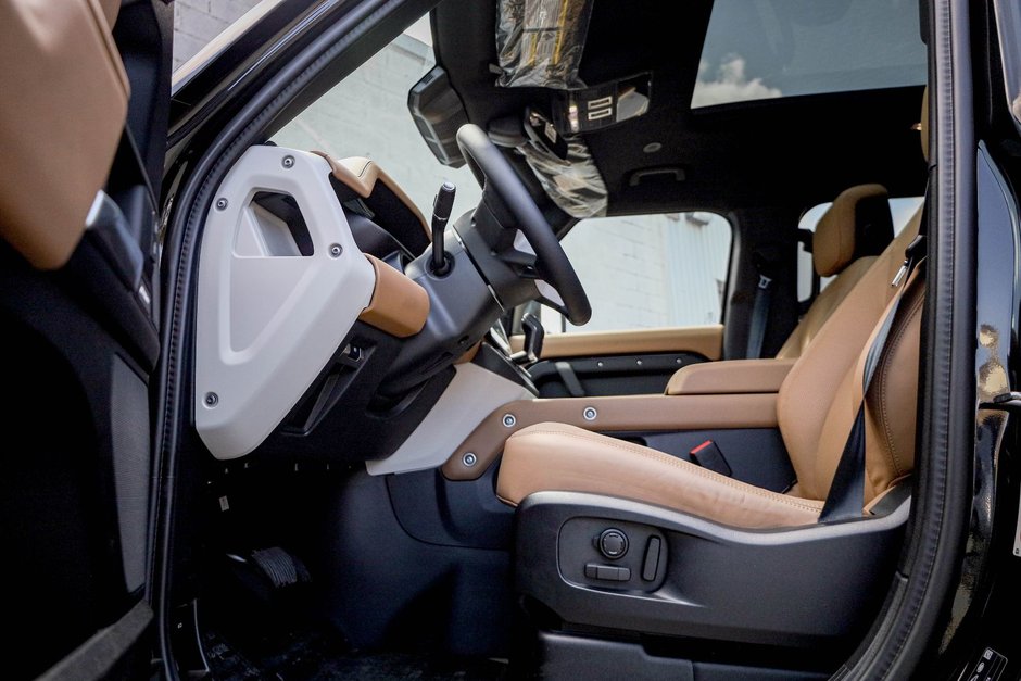 2026 Land Rover Defender 110 S-9