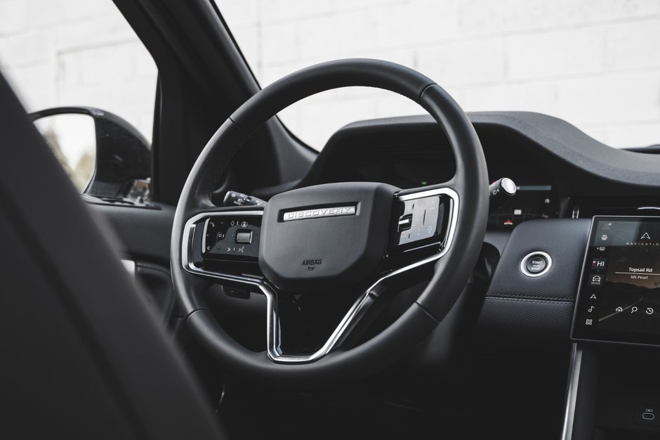 2024 Land Rover DISCOVERY SPORT P250 Dynamic SE-15