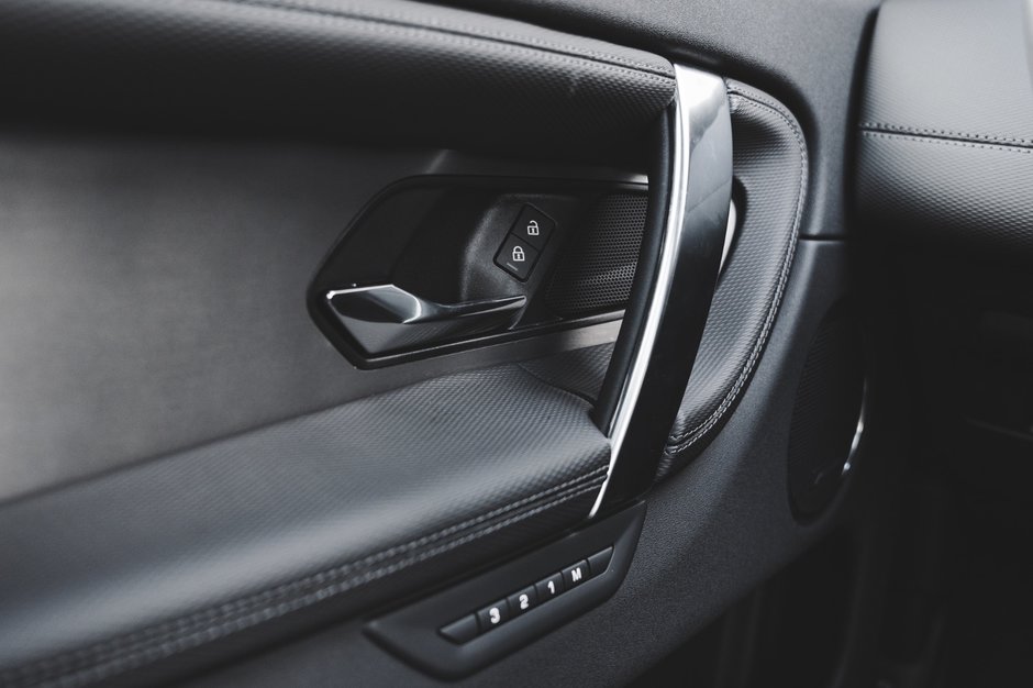 2024 Land Rover DISCOVERY SPORT P250 Dynamic SE-13