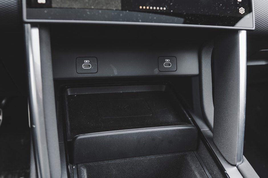 2024 Land Rover DISCOVERY SPORT P250 Dynamic SE-21
