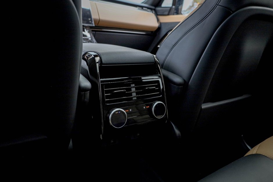 2026 Land Rover Range Rover Sport Dynamic SE-15