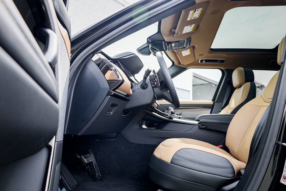 2026 Land Rover Range Rover Sport Dynamic SE-8
