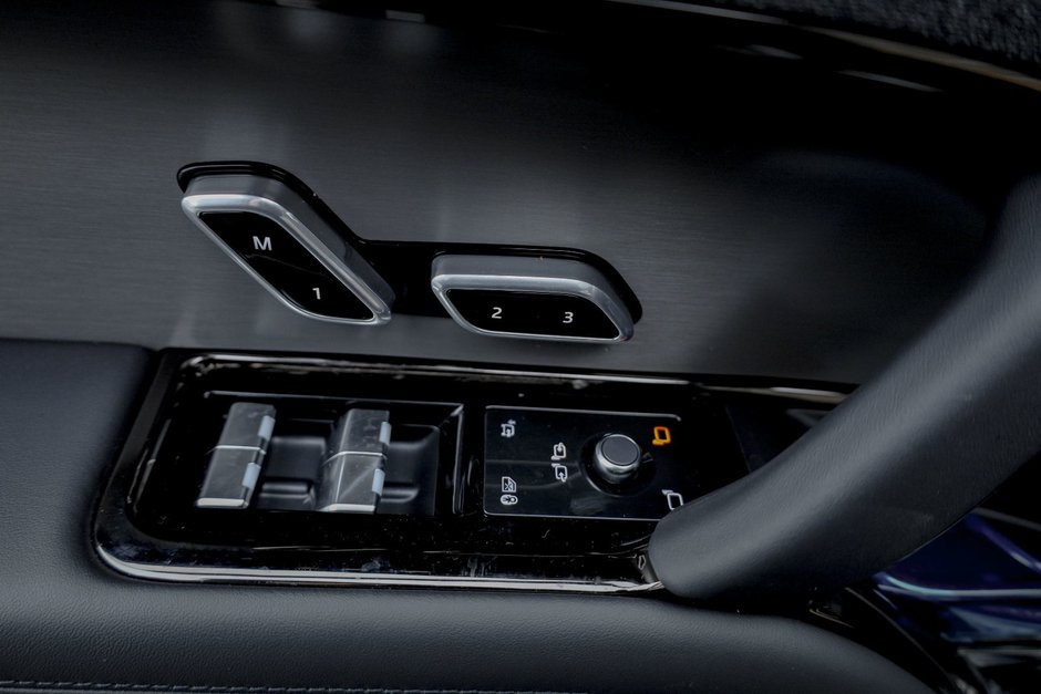 2026 Land Rover RANGE ROVER SPORT DYNAMIC HSE-11