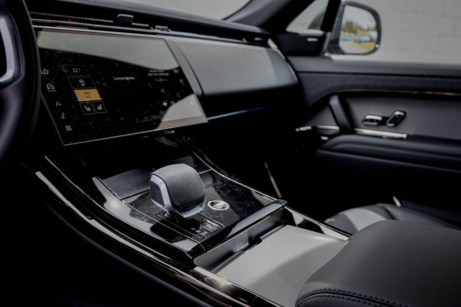 2026 Land Rover Range Rover Sport S-11
