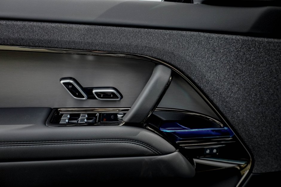 2026 Land Rover Range Rover Sport S-12