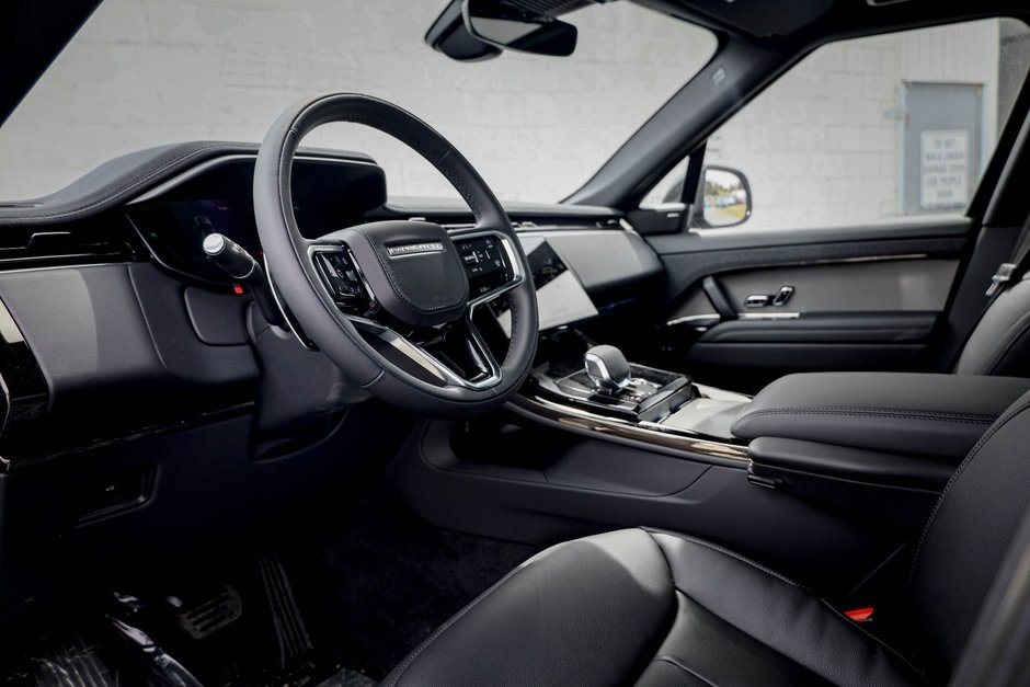 2026 Land Rover Range Rover Sport S-10