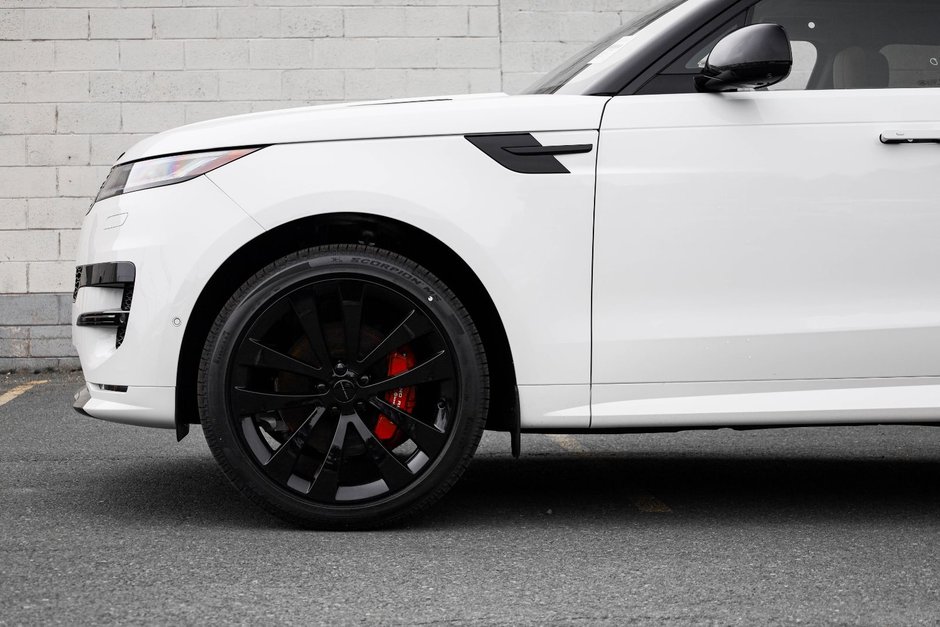 2026 Land Rover Range Rover Sport Dynamic HSE-1