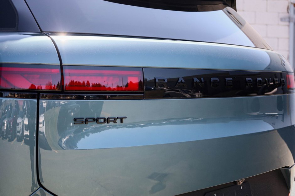 2026 Land Rover Range Rover Sport S-9