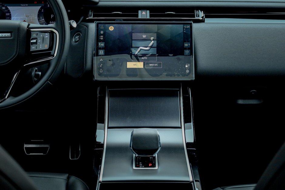 2026 Land Rover Range Rover Velar Dynamic SE-22