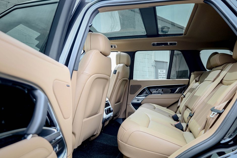 2026 Land Rover Range Rover SE SWB-15