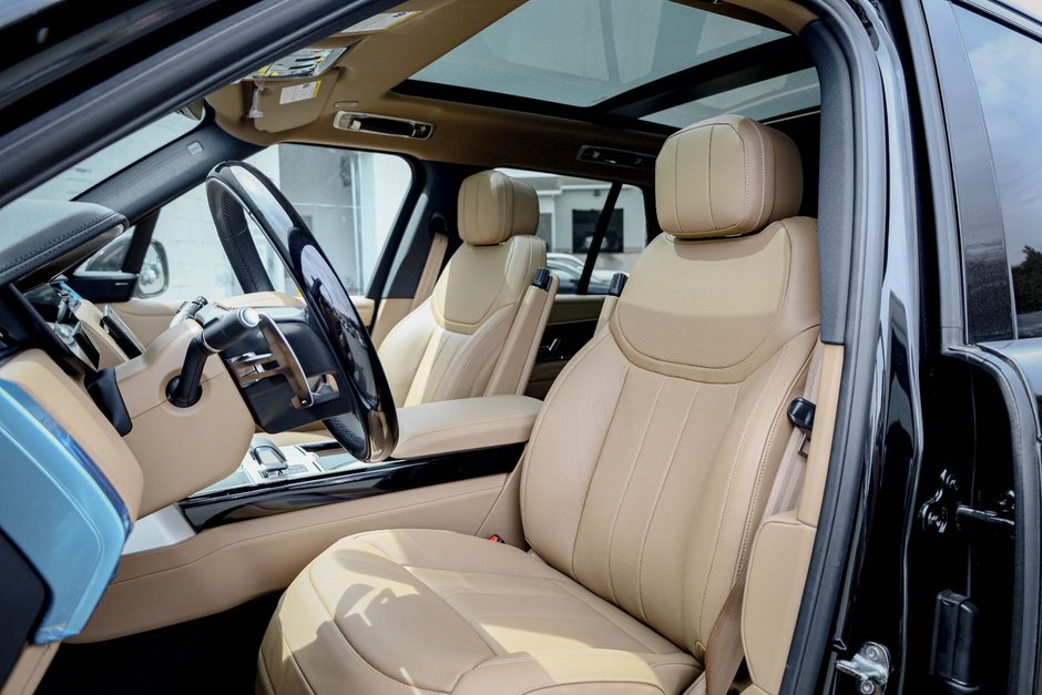 2026 Land Rover Range Rover SE SWB-14